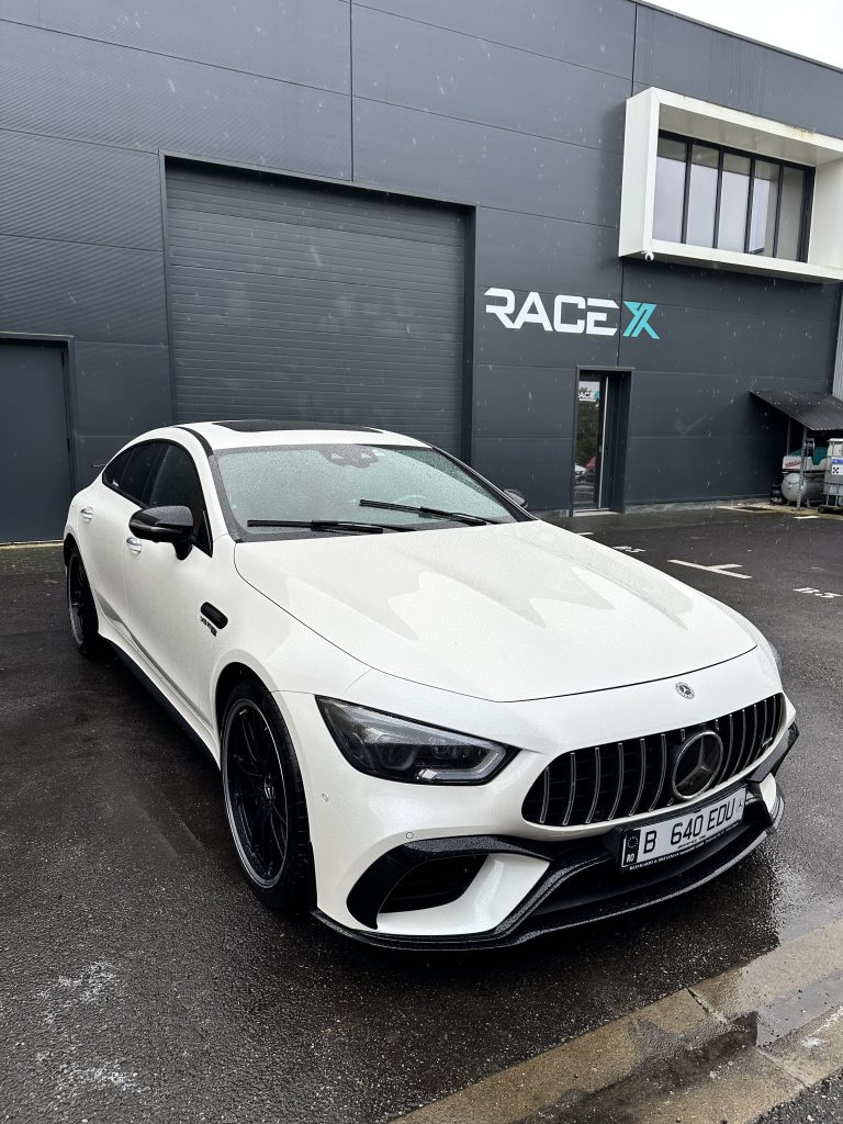 Mercedes blanche